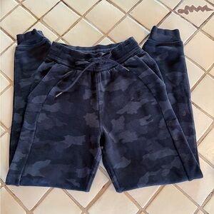 24x36 LuluLemon Camouflage Jogger Pants